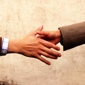 handshake-communication-1532849-1599x1066